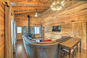 Woodsy Mountain Cabin 2 Mi to Angel Fire Resort!